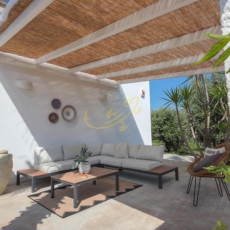 Td Dimora Del Giglio With Organic Garden With Pool Villa ออสตูนี ภายนอก รูปภาพ
