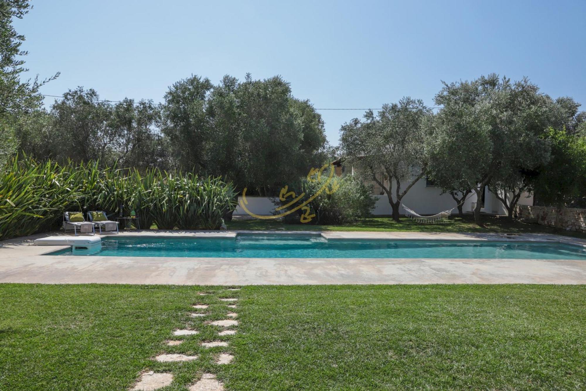 Td Dimora Del Giglio With Organic Garden With Pool Villa ออสตูนี ภายนอก รูปภาพ