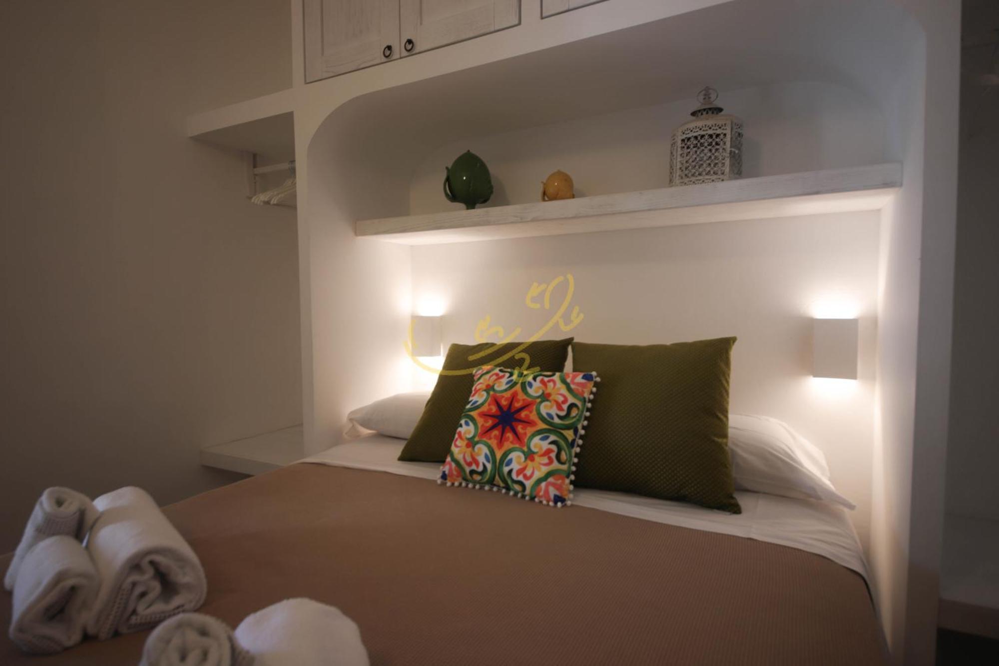 Td Dimora Del Giglio With Organic Garden With Pool Villa ออสตูนี ภายนอก รูปภาพ